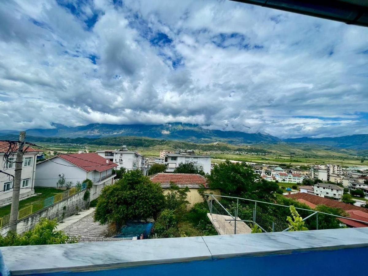 Blue Guesthouse Gjirokastra Kültér fotó