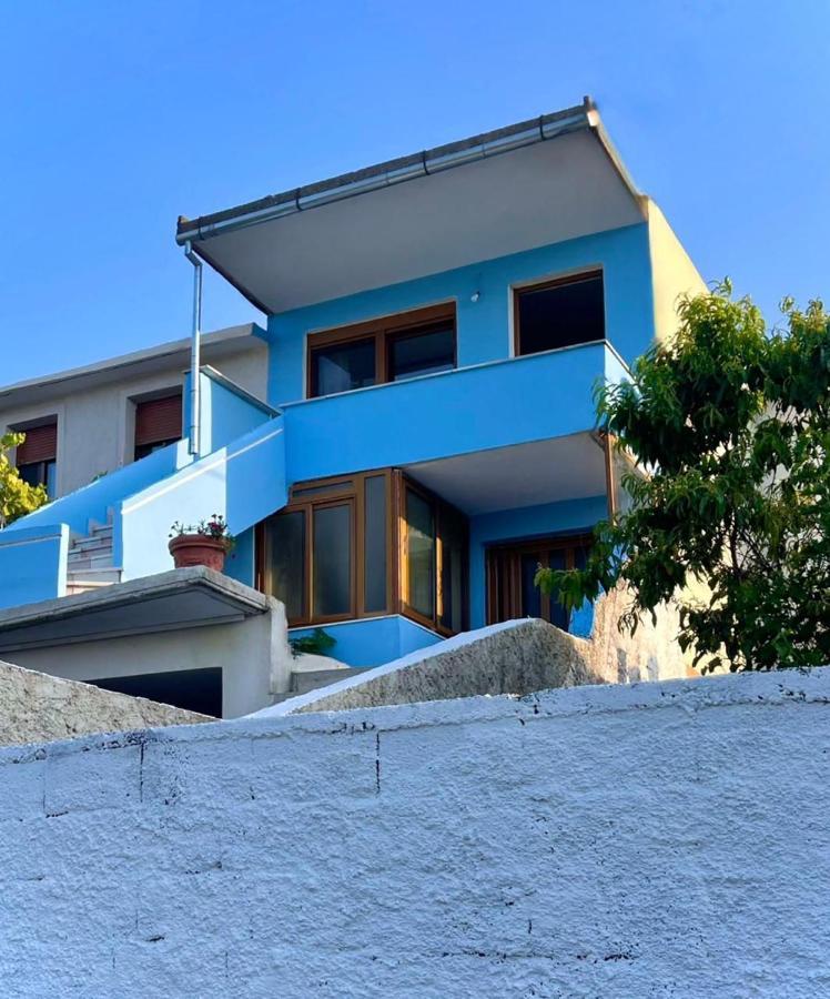 Blue Guesthouse Gjirokastra Kültér fotó