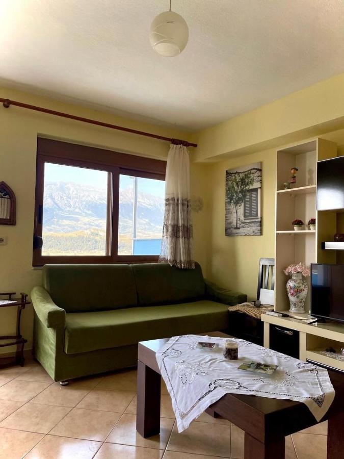 Blue Guesthouse Gjirokastra Kültér fotó