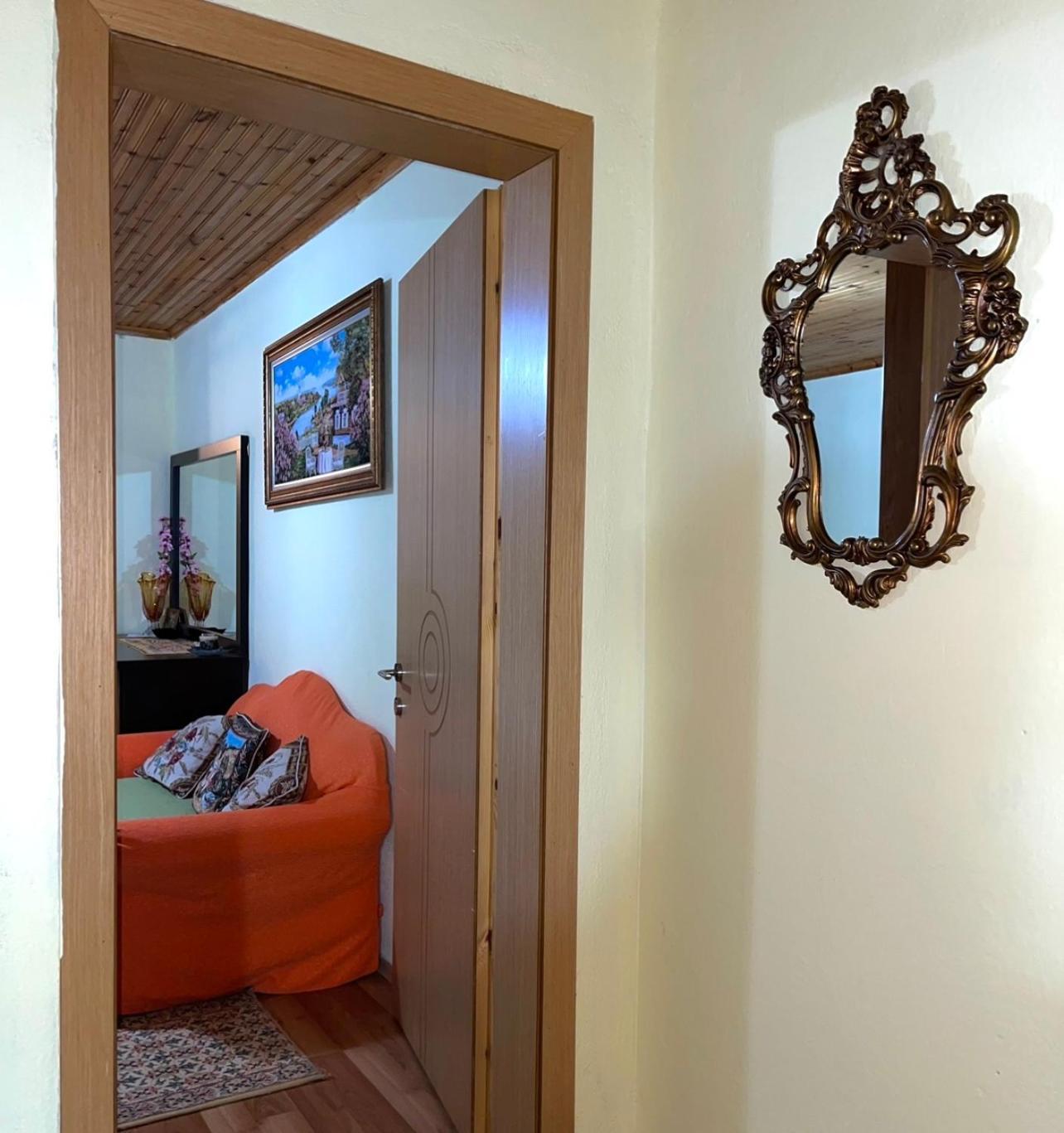 Blue Guesthouse Gjirokastra Kültér fotó
