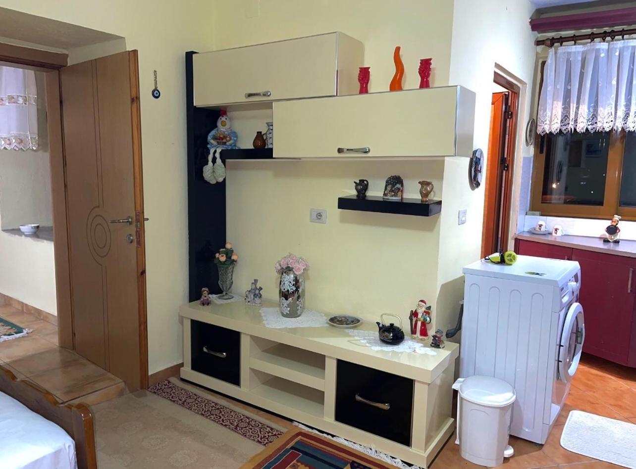 Blue Guesthouse Gjirokastra Kültér fotó